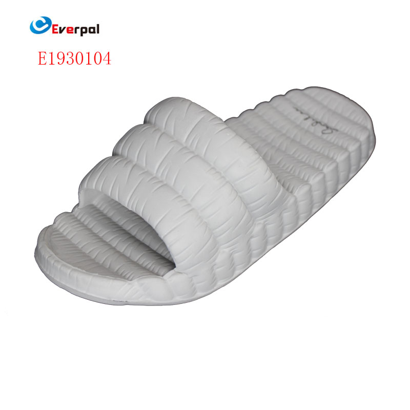 Jak si vybrat materiál vnitřních pantoflí?