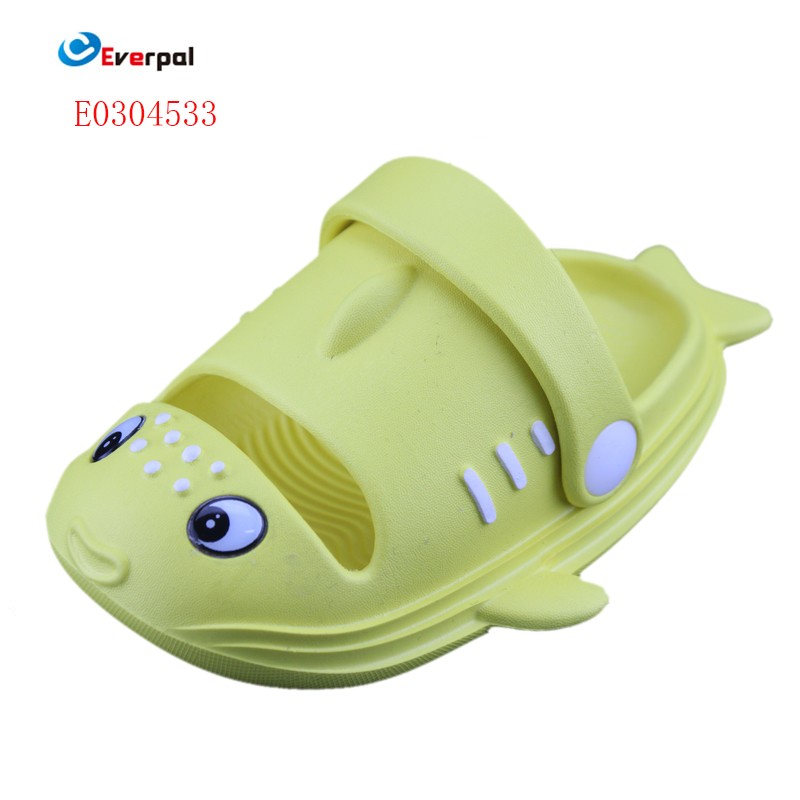 Jak mohou dětské pantofle Fish Design učinit dětskou vnitřní obuv pohodlnější a zábavnější